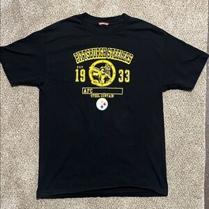 Black Pittsburgh Steelers Graphic T-Shirt